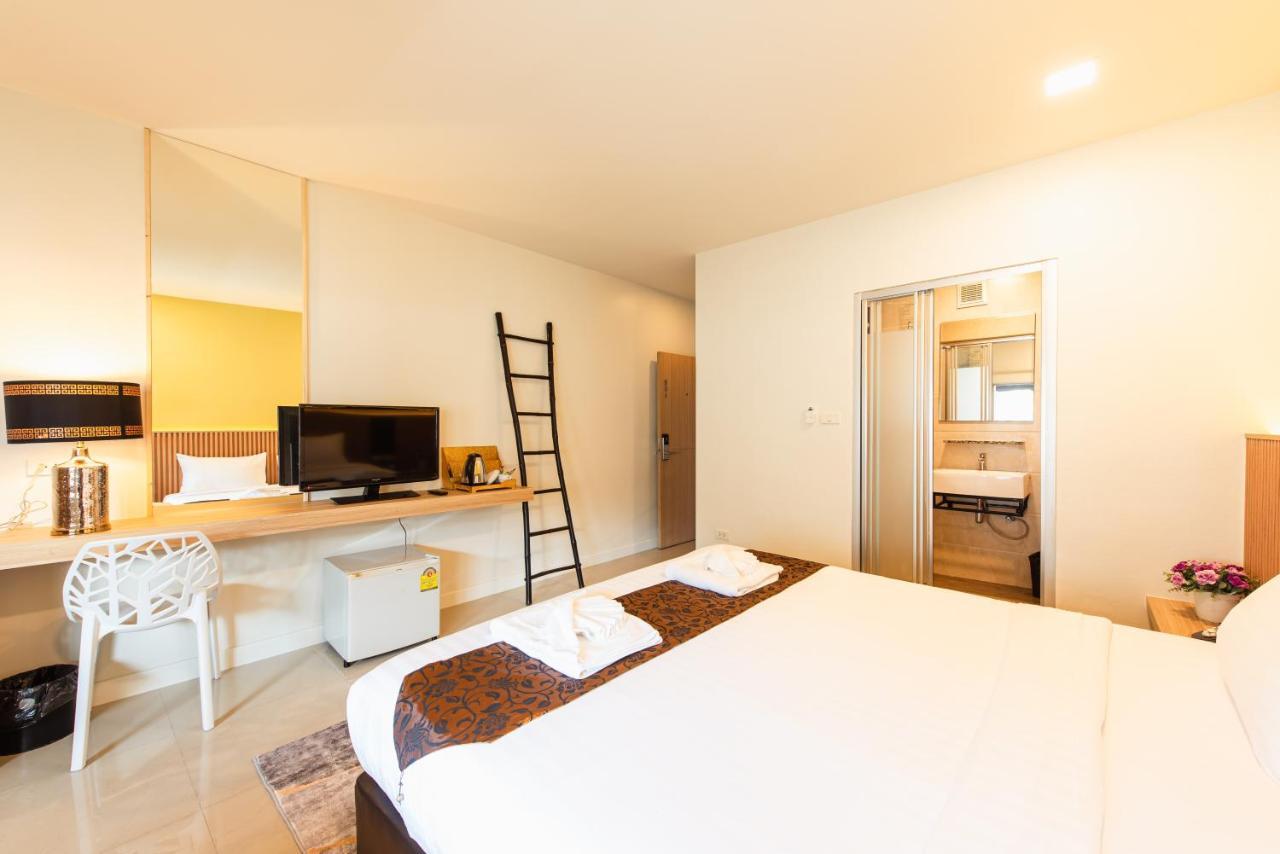 The Golden Ville Boutique Hotel And Spa Патая Екстериор снимка