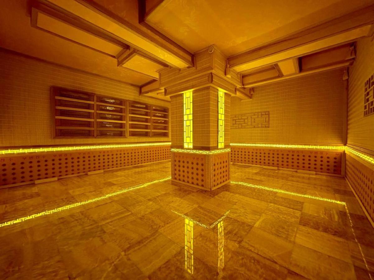 The Golden Ville Boutique Hotel And Spa Патая Екстериор снимка