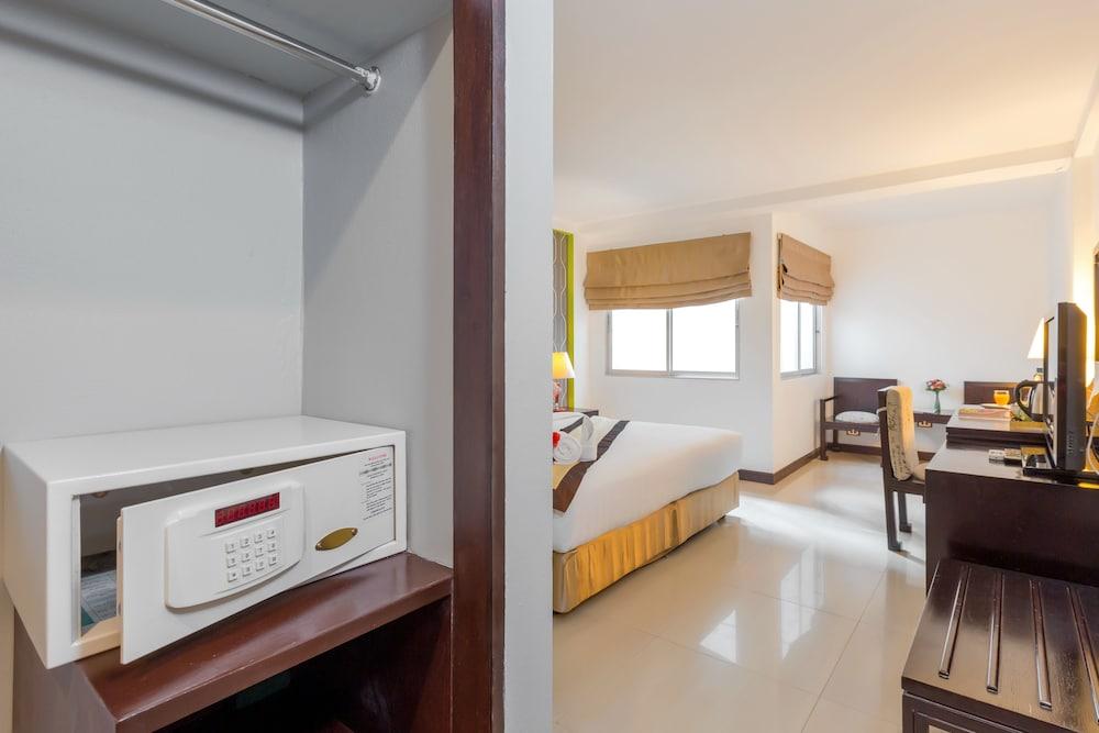 The Golden Ville Boutique Hotel And Spa Патая Екстериор снимка