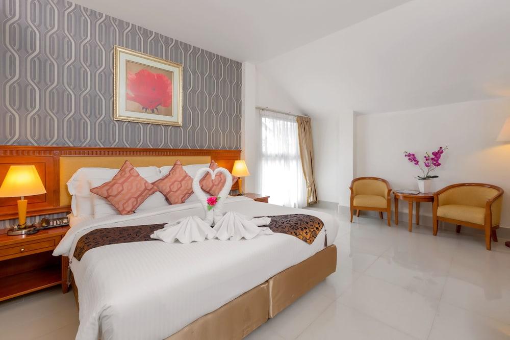 The Golden Ville Boutique Hotel And Spa Патая Екстериор снимка