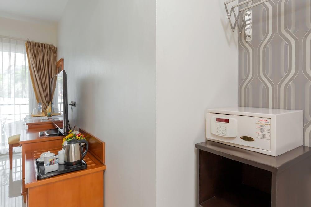 The Golden Ville Boutique Hotel And Spa Патая Екстериор снимка