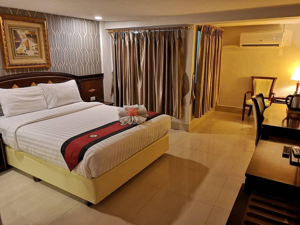 The Golden Ville Boutique Hotel And Spa Патая Екстериор снимка